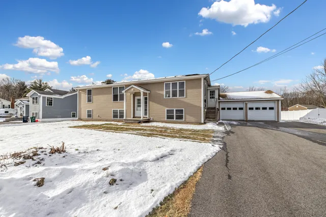 $475,000 | 18 Plymouth Drive, Biddeford, ME 04005