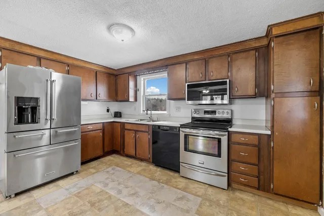 $475,000 | 18 Plymouth Drive, Biddeford, ME 04005