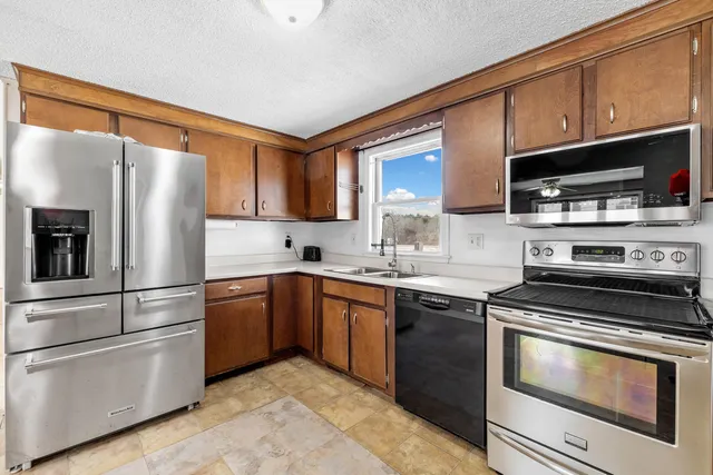 $475,000 | 18 Plymouth Drive, Biddeford, ME 04005