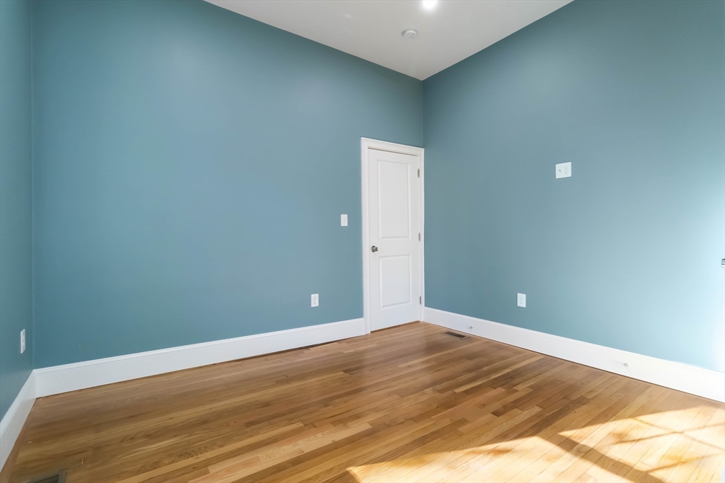 51 Mansfield Street, Unit 51 Everett, MA 02149 - Photo 12 of 19 a view of room