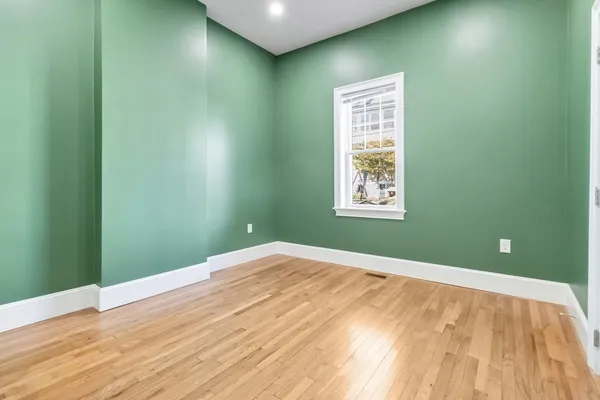 $2,600 | 51 Mansfield Street, Unit 51, Everett, MA 02149