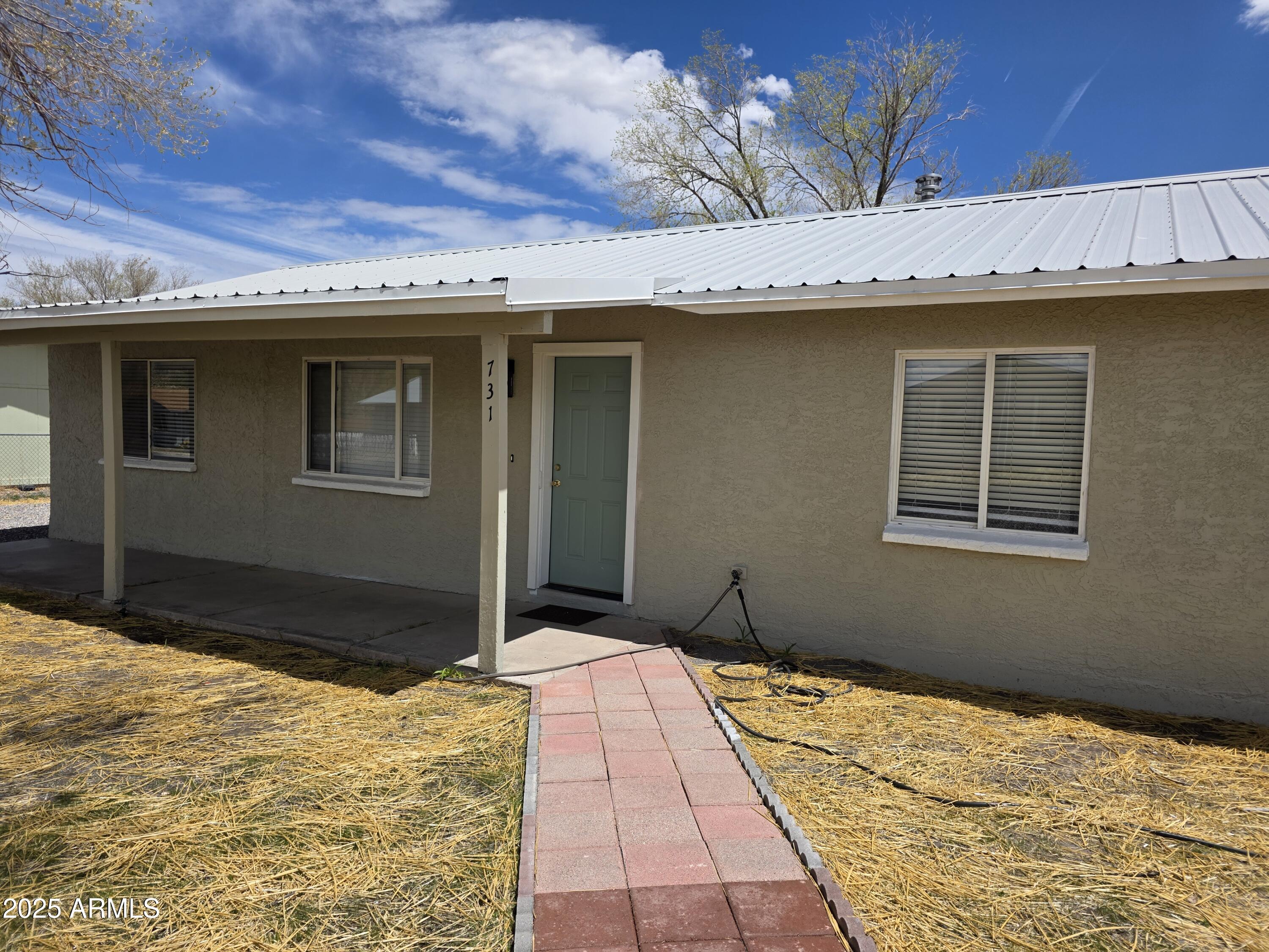 731 Elm Lane Eagar, AZ 85925 - Photo 2 of 26 a view of an entryway