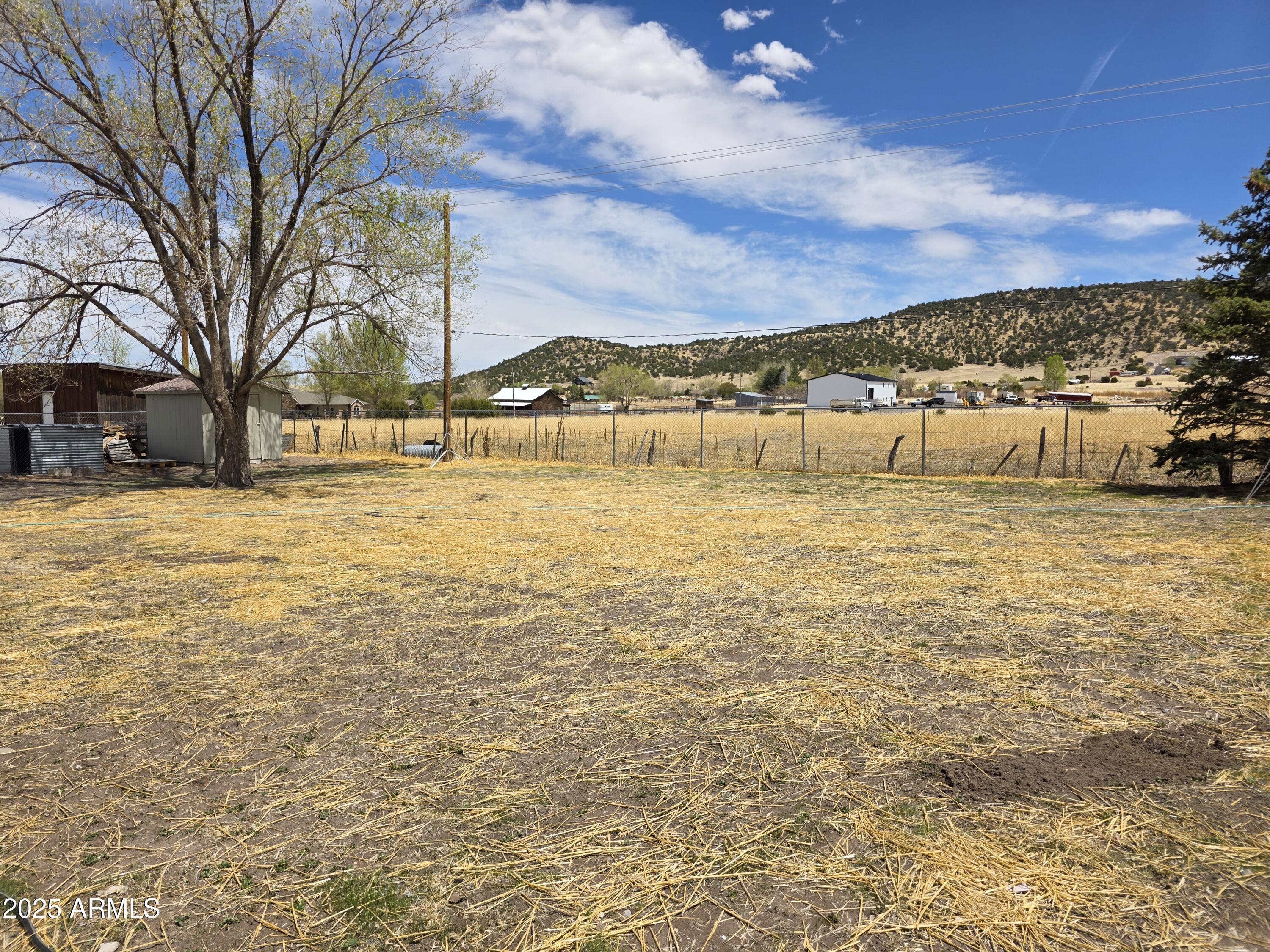 731 Elm Lane Eagar, AZ 85925 - Photo 21 of 26 a view of an ocean