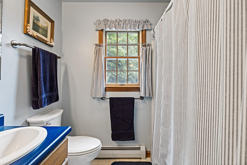 40 Pheasant Run Road Belgrade, ME 04917 - Photo 30 of 45 Primary Bath
