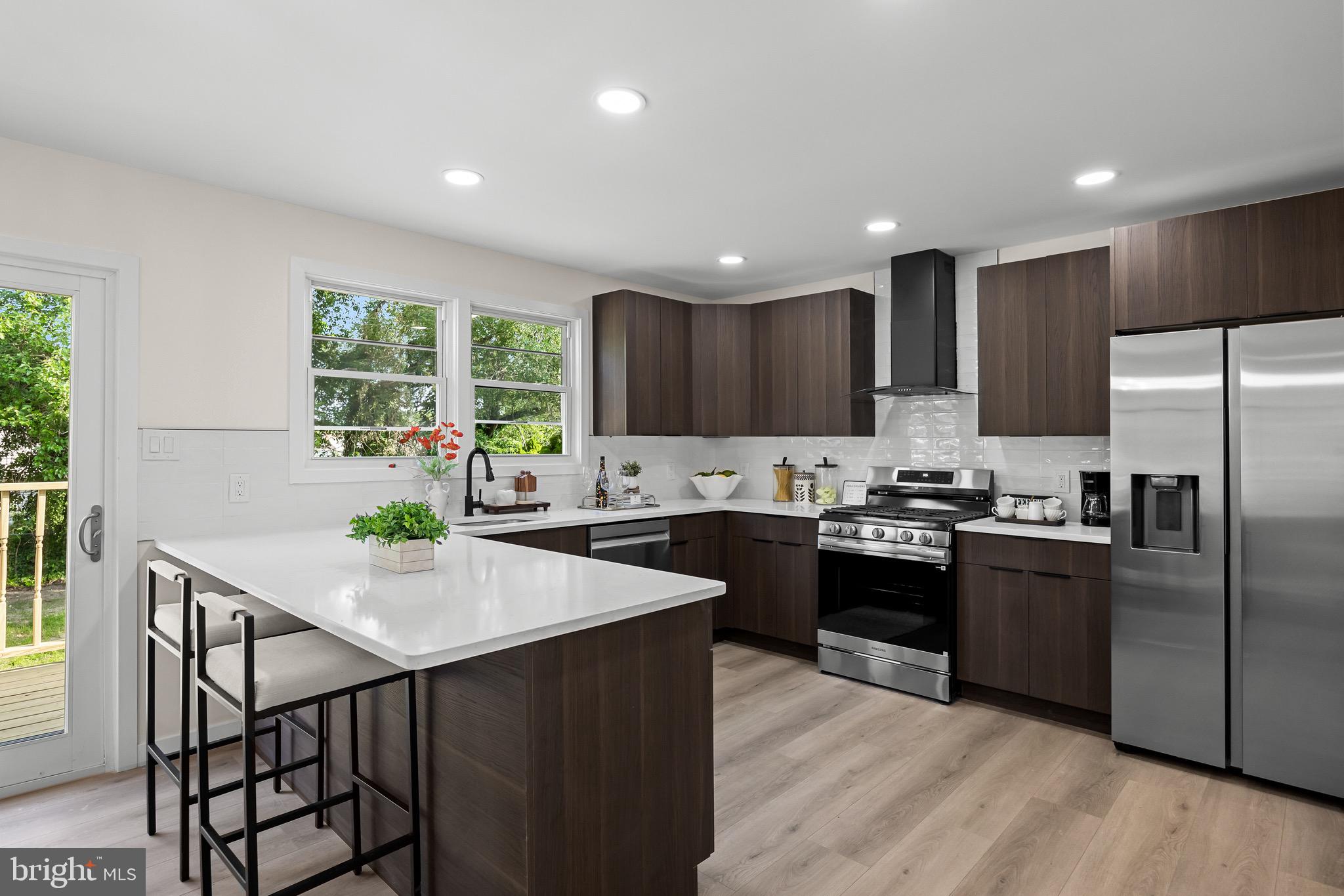 7 Stone River Road Clementon, NJ 08021 - Photo 2 of 29