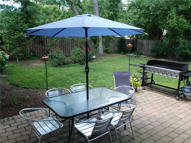 2570 Canterbury Road Columbus, OH 43221 - Photo 23 of 25