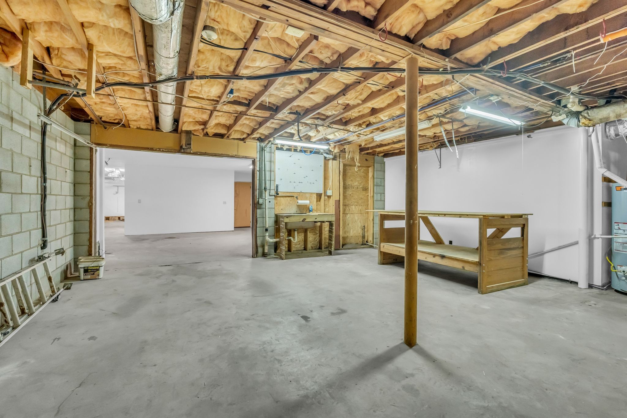 6307 Ramsgate Court Brentwood, TN 37027 - Photo 78 of 99 a view of a room with wooden floor