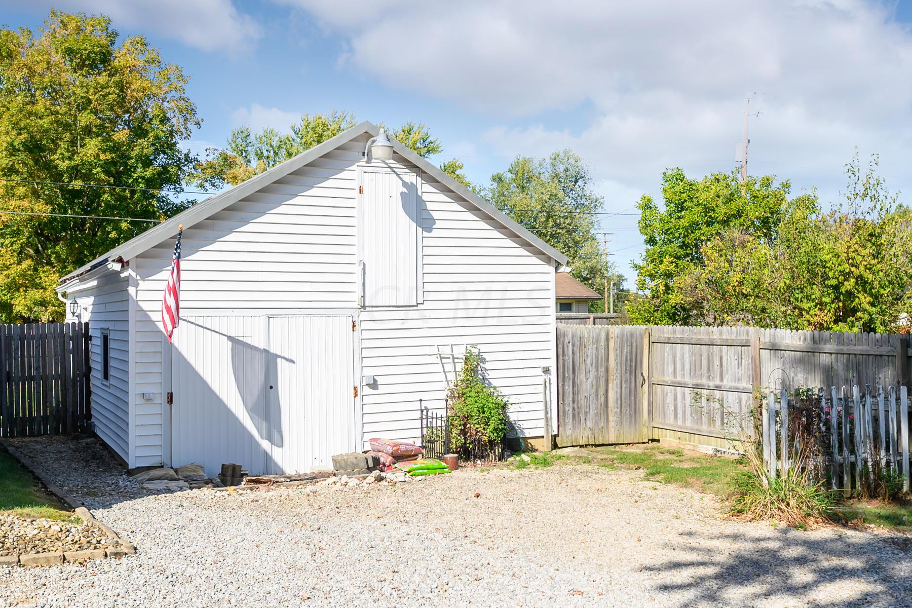 486 Acme Road Delaware, OH 43015 - Photo 3 of 39 Gallery Image 3