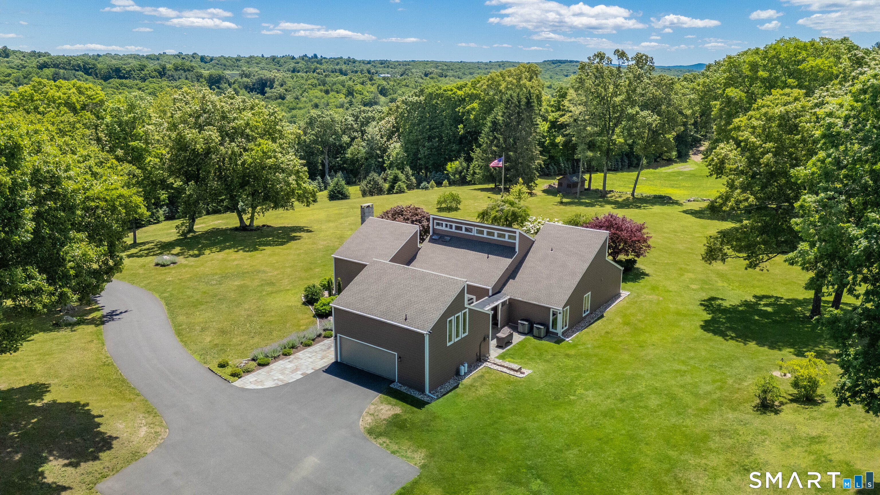 119 Judge Lane Bethlehem, CT 06751 - Photo 5 of 40