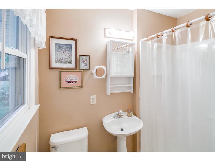 1117 Yardley Road Cherry Hill, NJ 08034 - Photo 19 of 25 Gallery Image 19