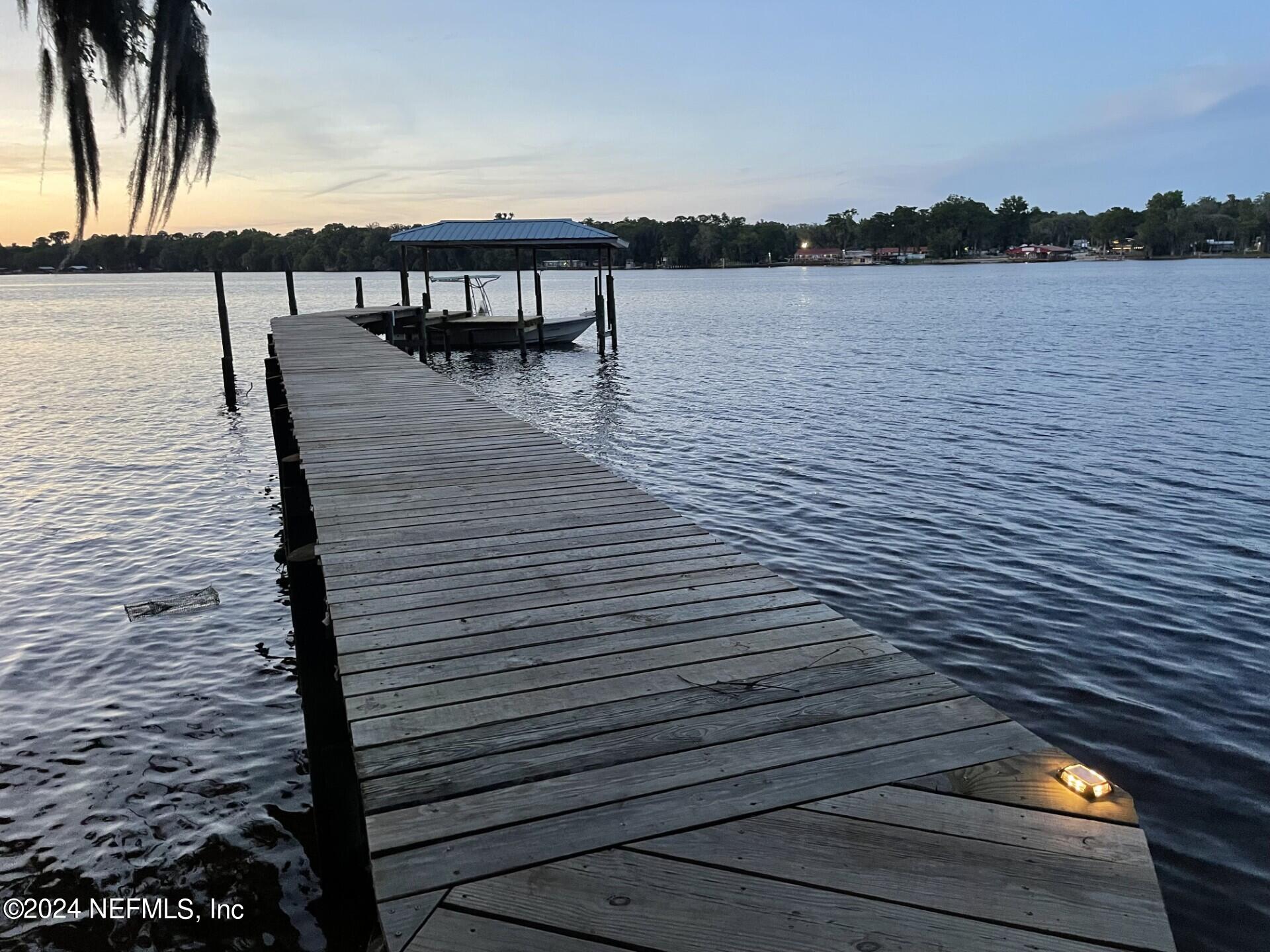 110 North Point Drive Georgetown, FL 32139 - Photo 21 of 28 a view of ocean from a balcony