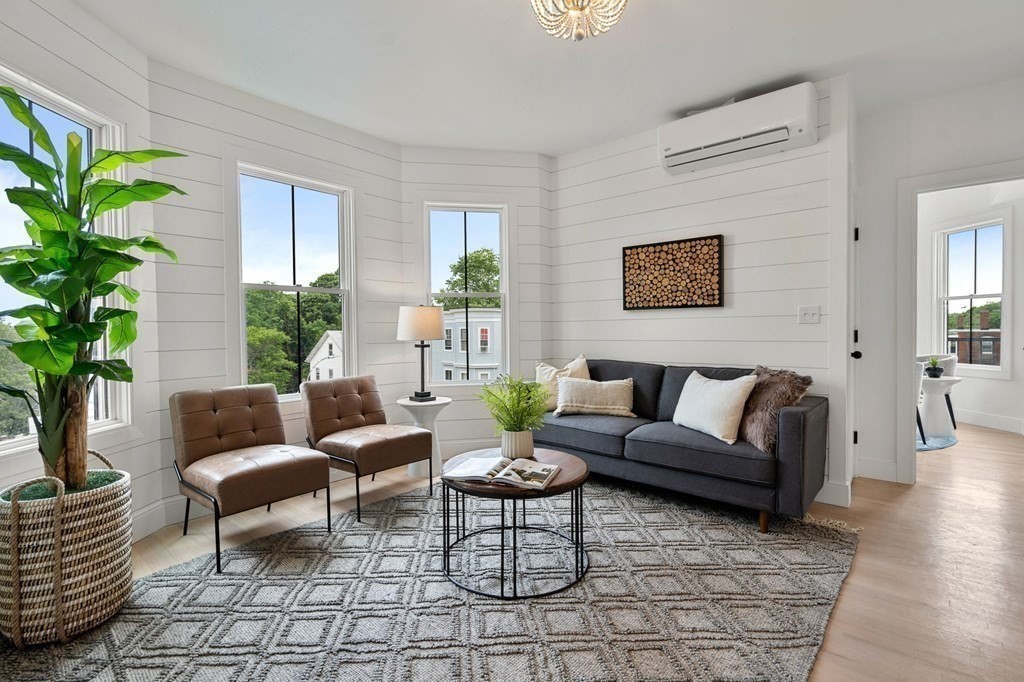 138 Centre Street, Unit 6 Boston, MA 02124 - Photo 1 of 13