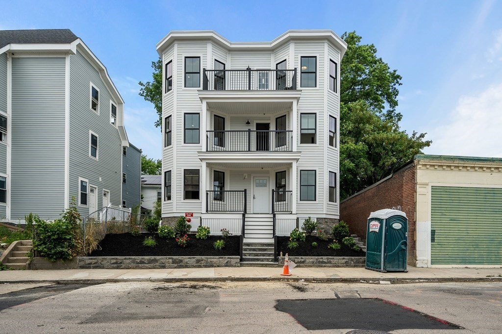 138 Centre Street, Unit 6 Boston, MA 02124 - Photo 11 of 13