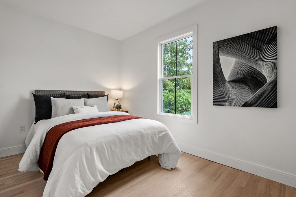 138 Centre Street, Unit 6 Boston, MA 02124 - Photo 4 of 13