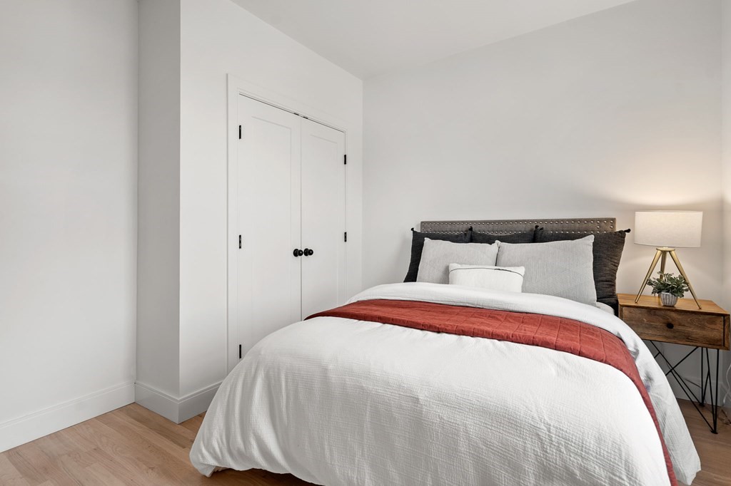 138 Centre Street, Unit 6 Boston, MA 02124 - Photo 5 of 13