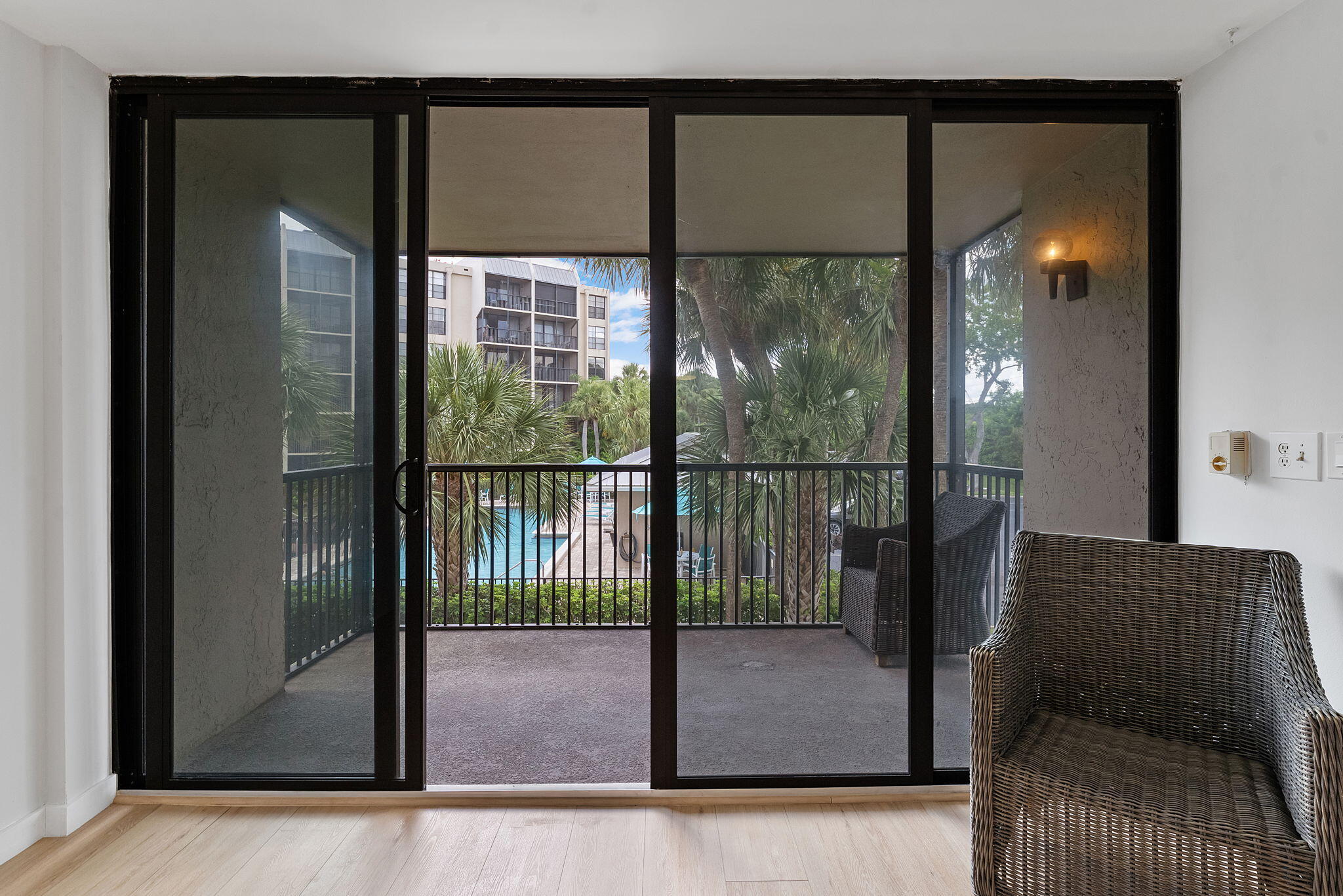 20 Royal Palm Way, Unit 2060 Boca Raton, FL 33432 - Photo 22 of 27 19-web-or-mls-DSC02703