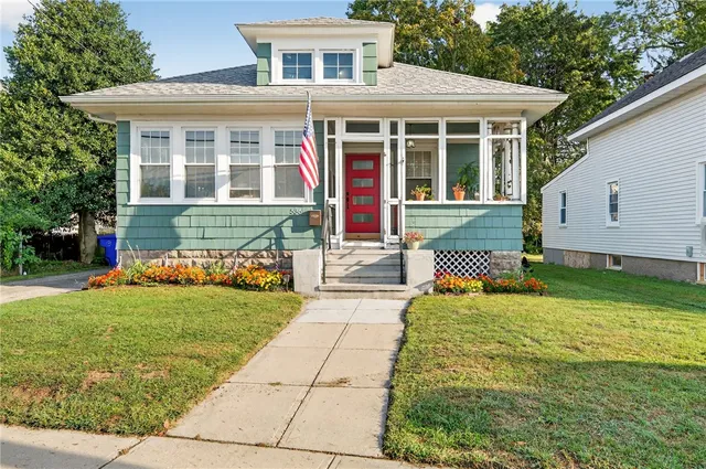 $459,999 | 536 Willett Avenue, East Providence, RI 02915
