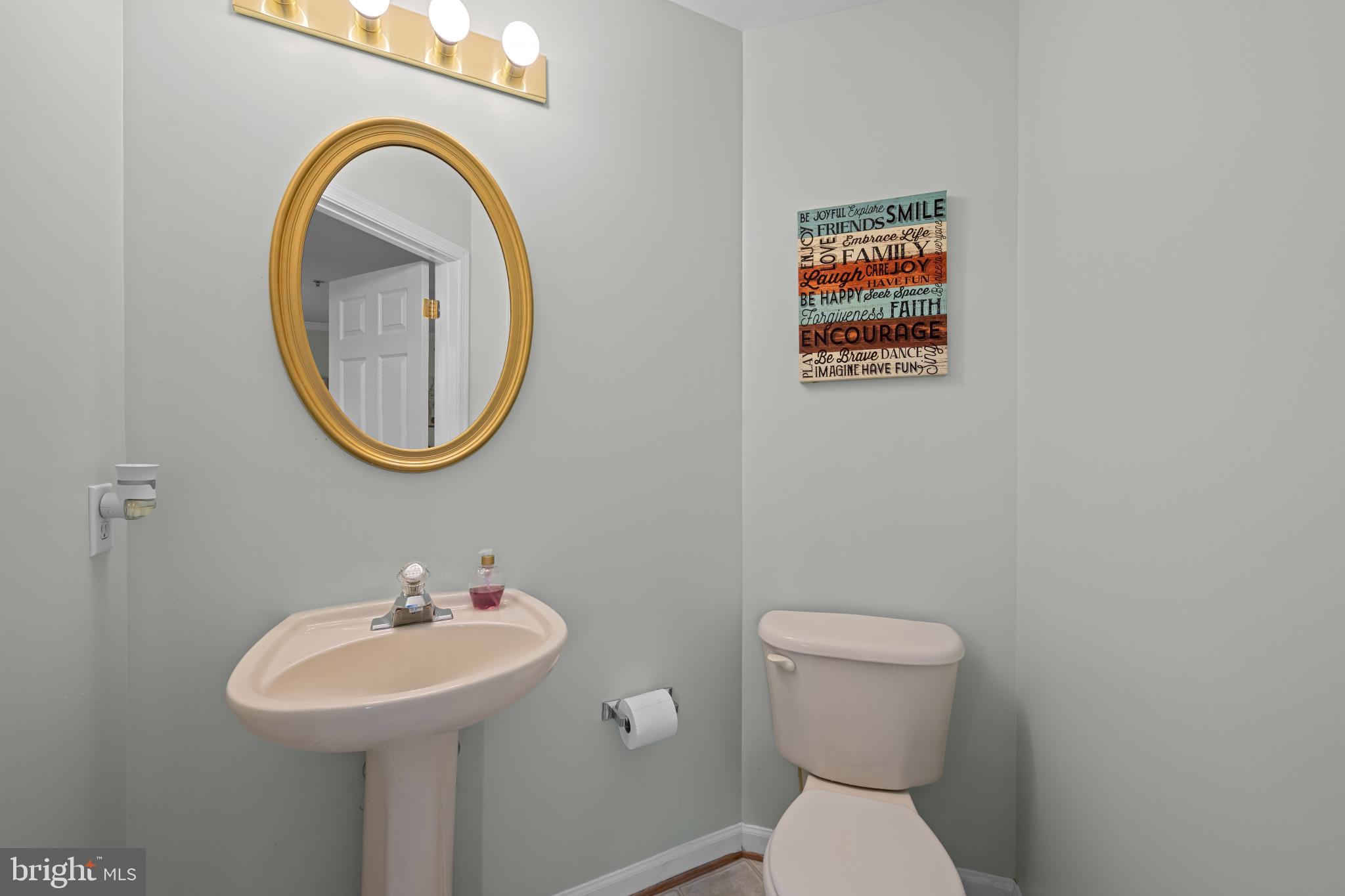125 Sentry Ridge Smithsburg, MD 21783 - Photo 27 of 47 Powder Room