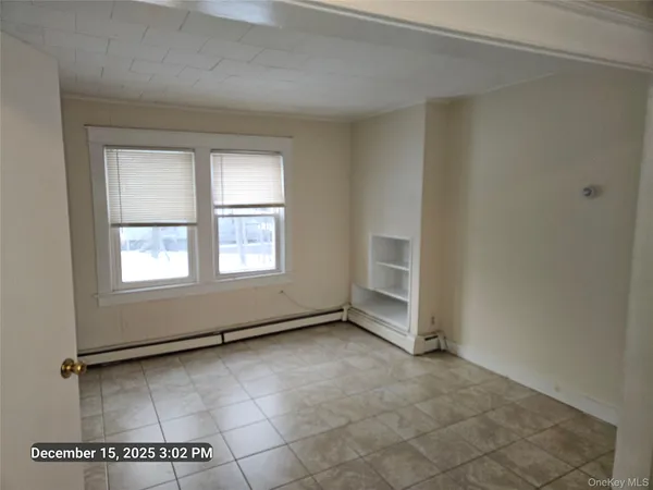 $2,300 | 1 Beech Drive, Unit 5, Ronkonkoma, NY 11779