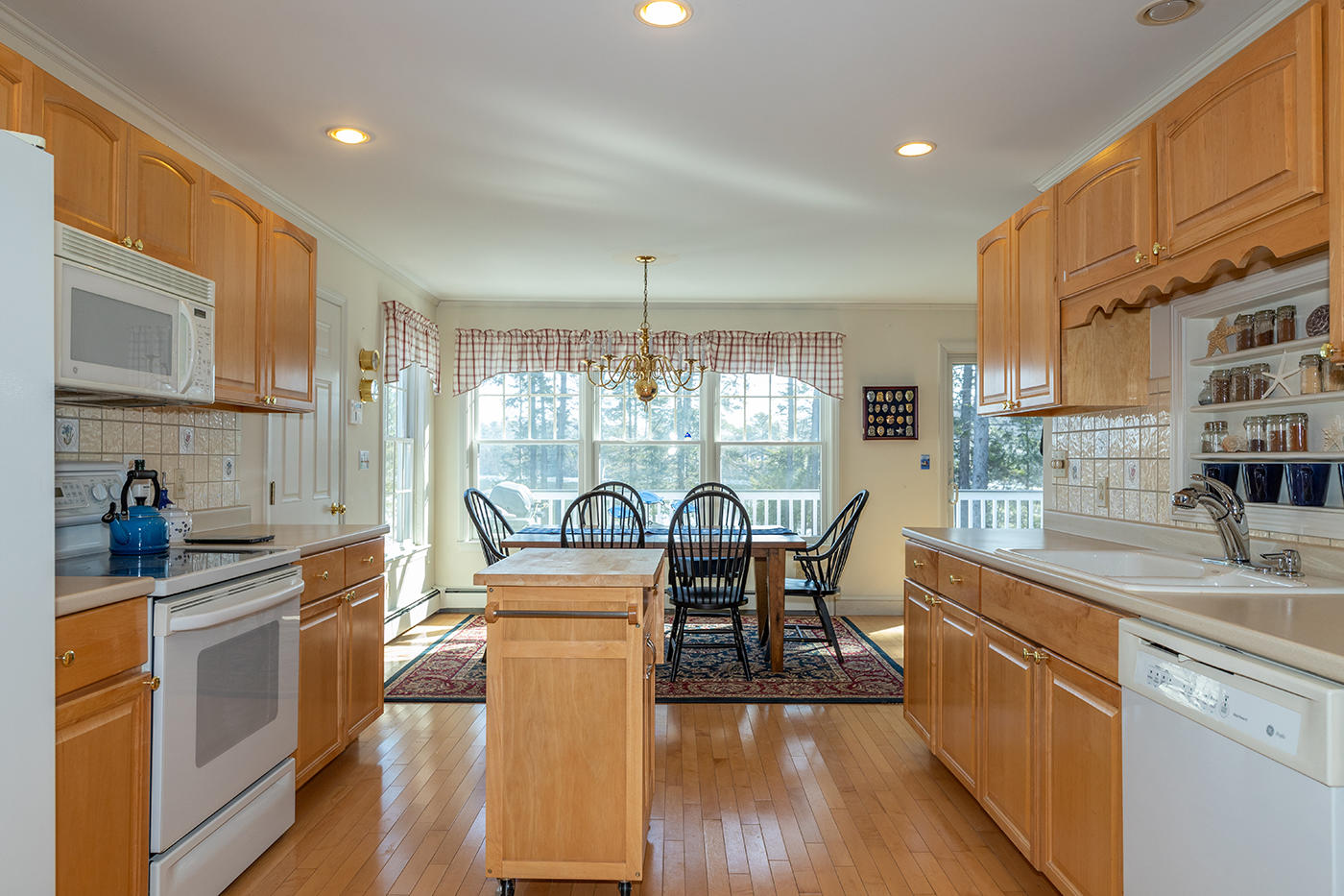 139 Ledge Road South Thomaston, ME 04858 - Photo 8 of 39 IMG_2684