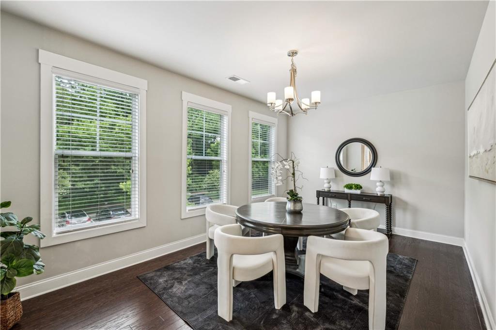 2817 White Oak Lane Decatur, GA 30032 - Photo 5 of 29