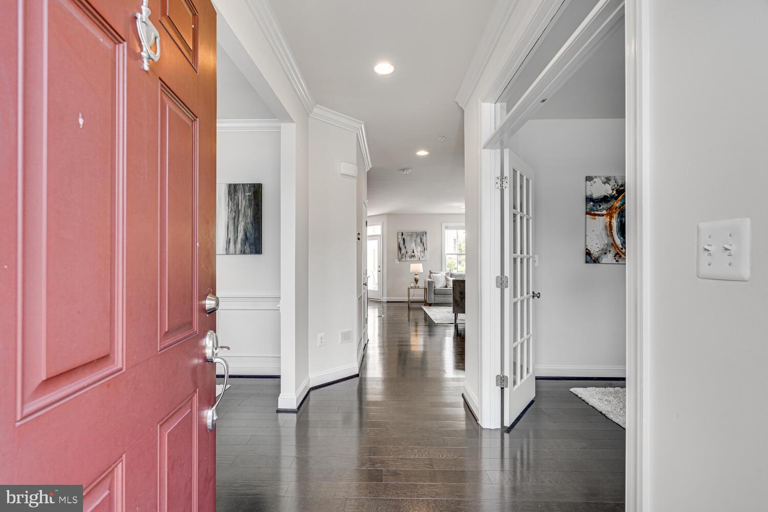 13518 Redspire Drive Silver Spring, MD 20906 - Photo 4 of 84 Foyer