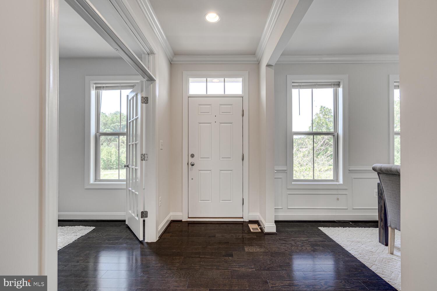 13518 Redspire Drive Silver Spring, MD 20906 - Photo 5 of 84 Foyer
