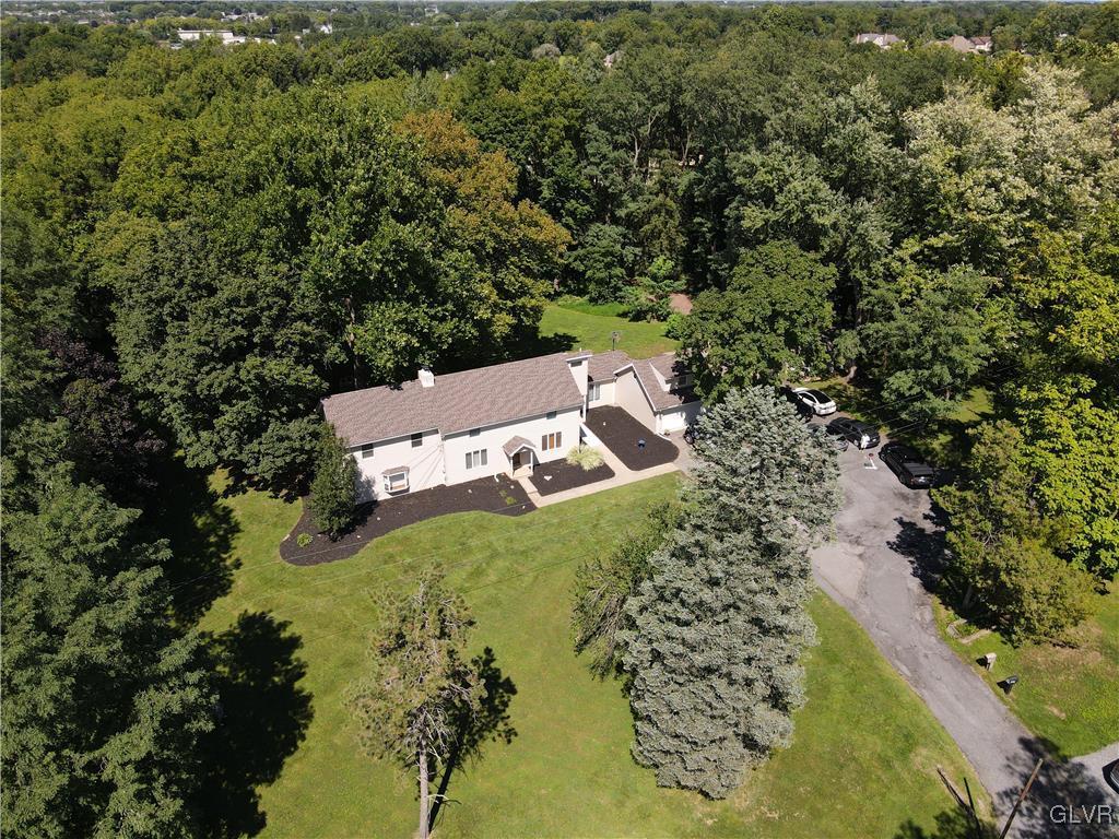 3229 Blue Ridge Drive Bethlehem, PA 18020 - Photo 4 of 42 Gallery Image 4