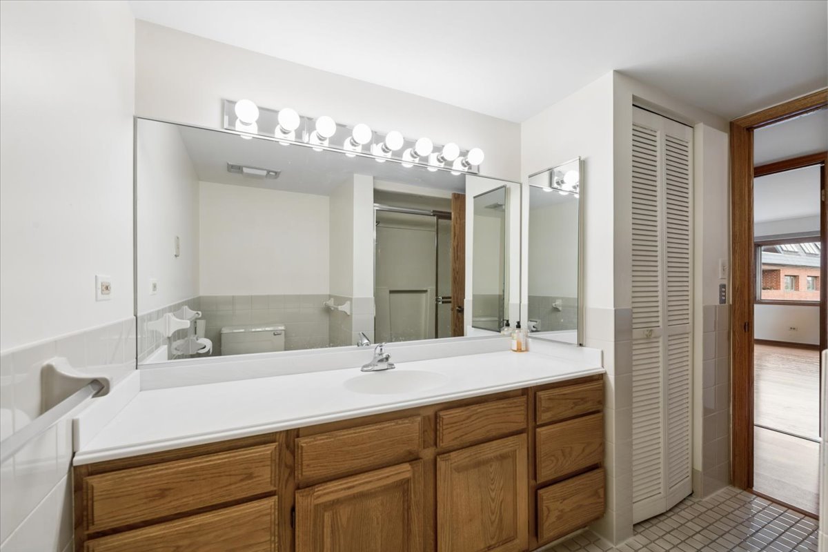 101 Summit Avenue, Unit 512 Park Ridge, IL 60068 - Photo 23 of 25