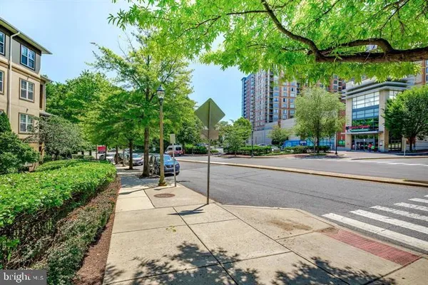 $3,600 | 11800 Old Georgetown Road, Unit 1541, North Bethesda, MD 20852