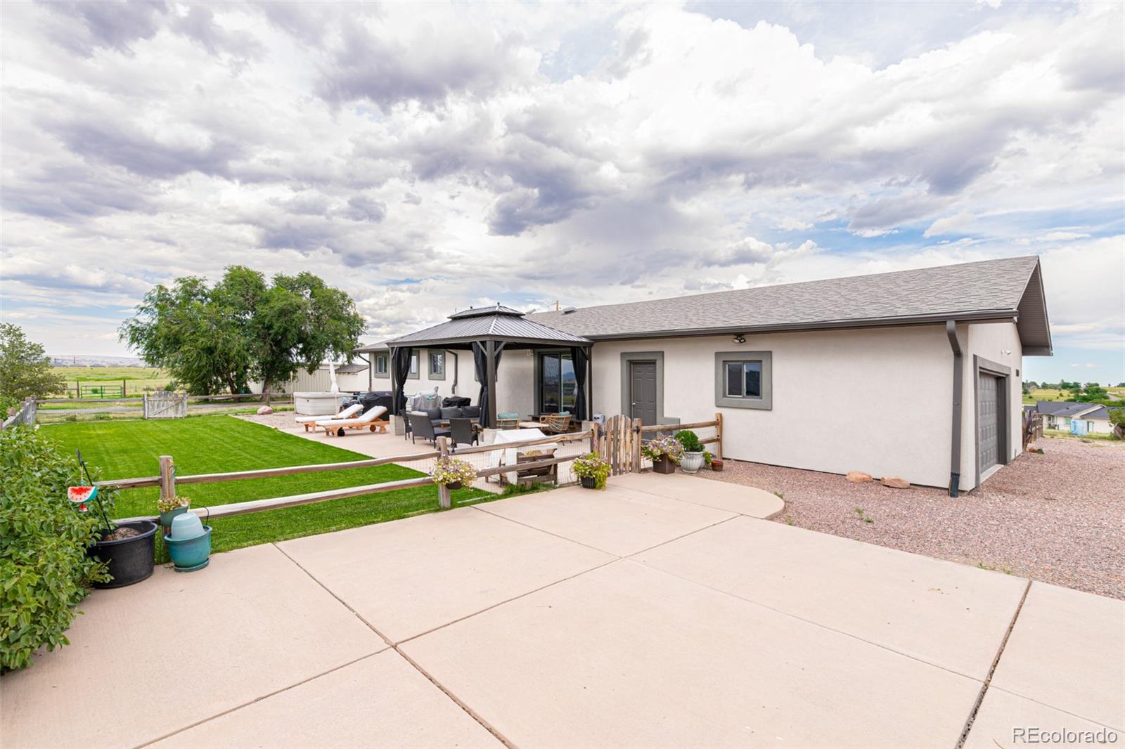 11170 Peaceful Valley Road Colorado Springs, CO 80925 - Photo 8 of 43