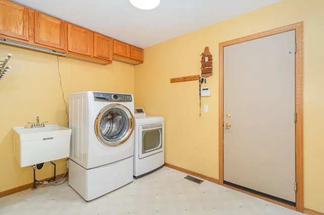 $530,000 | 2524 87th Trail North, Brooklyn Park, MN 55443