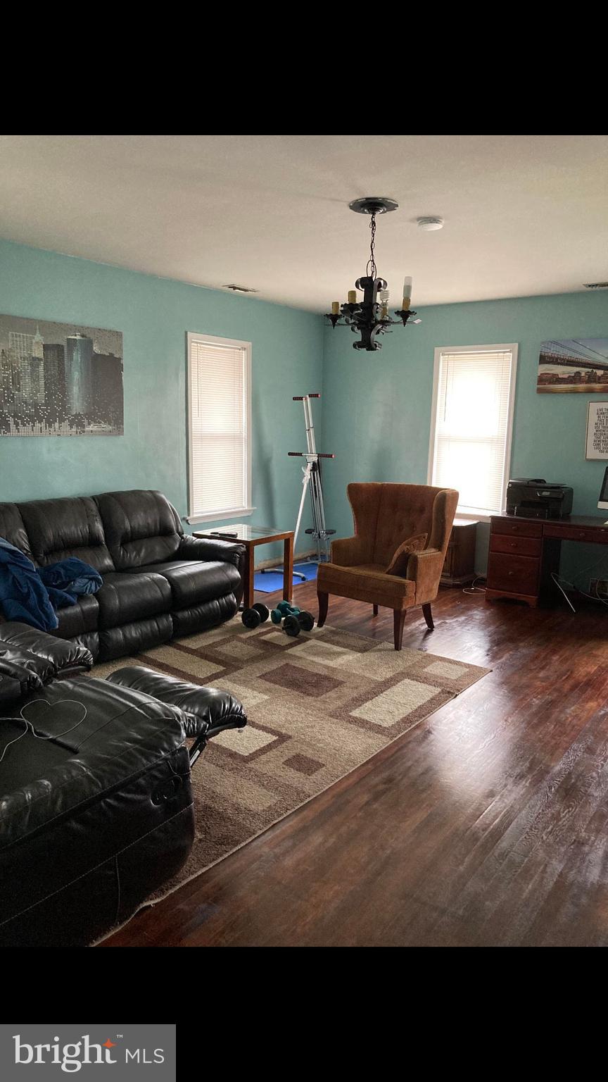302 New Jersey Avenue Riverside, NJ 08075 - Photo 3 of 14 Gallery Image 3