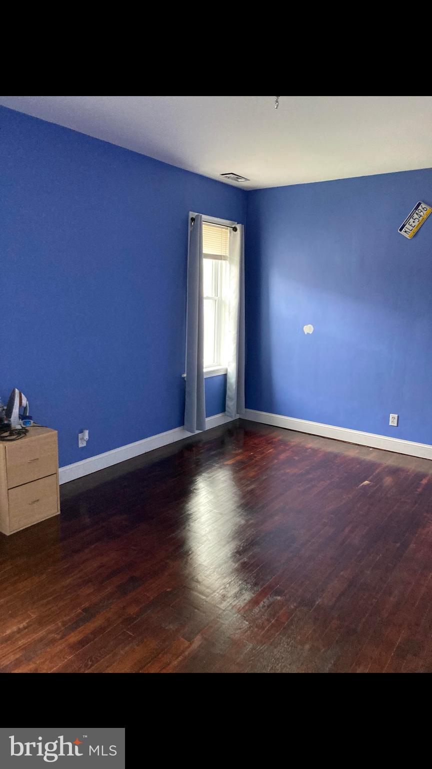 302 New Jersey Avenue Riverside, NJ 08075 - Photo 5 of 14 Gallery Image 5