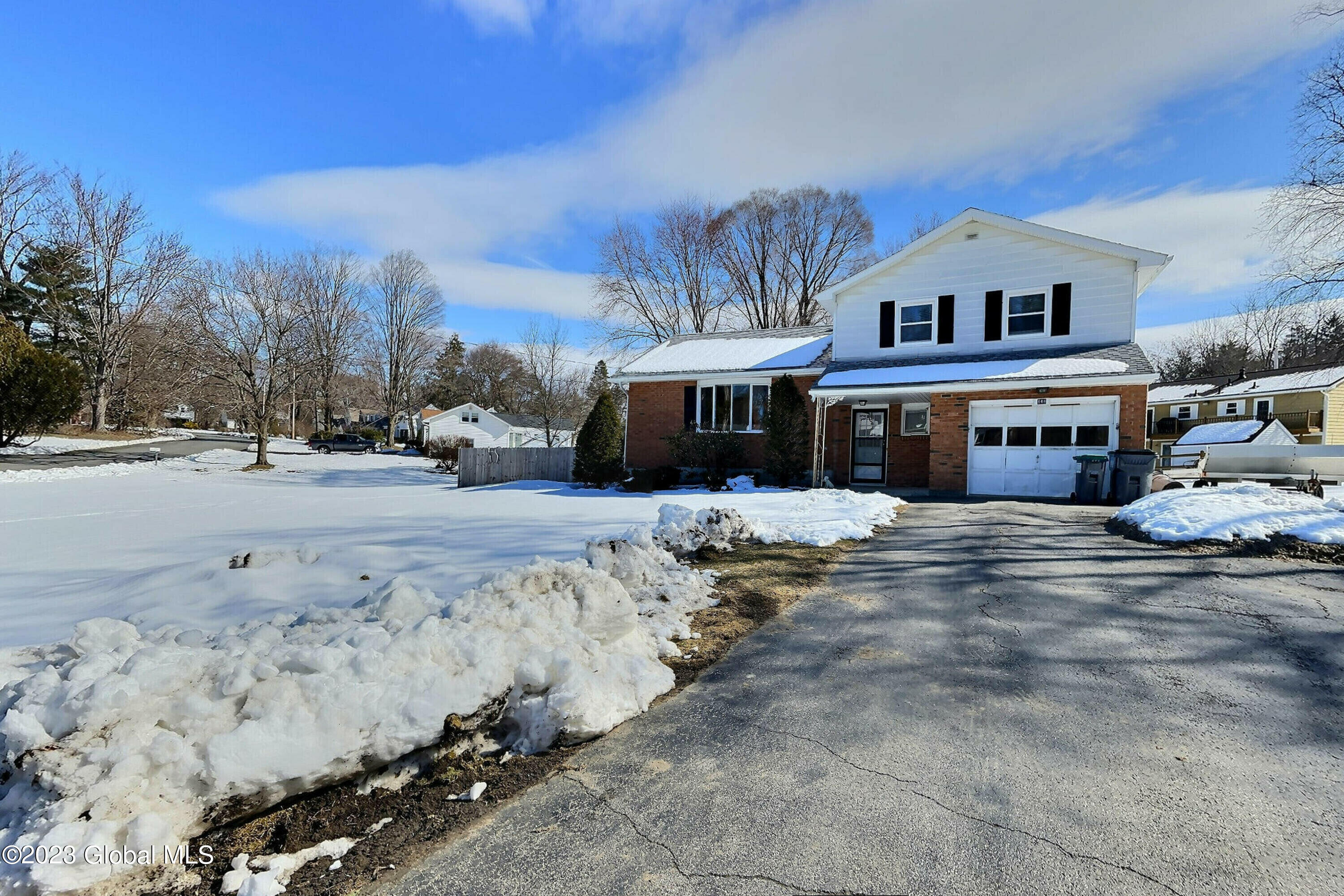 848 Warner Road Schenectady, NY 12309 - Photo 1 of 26 848 Front of House 2