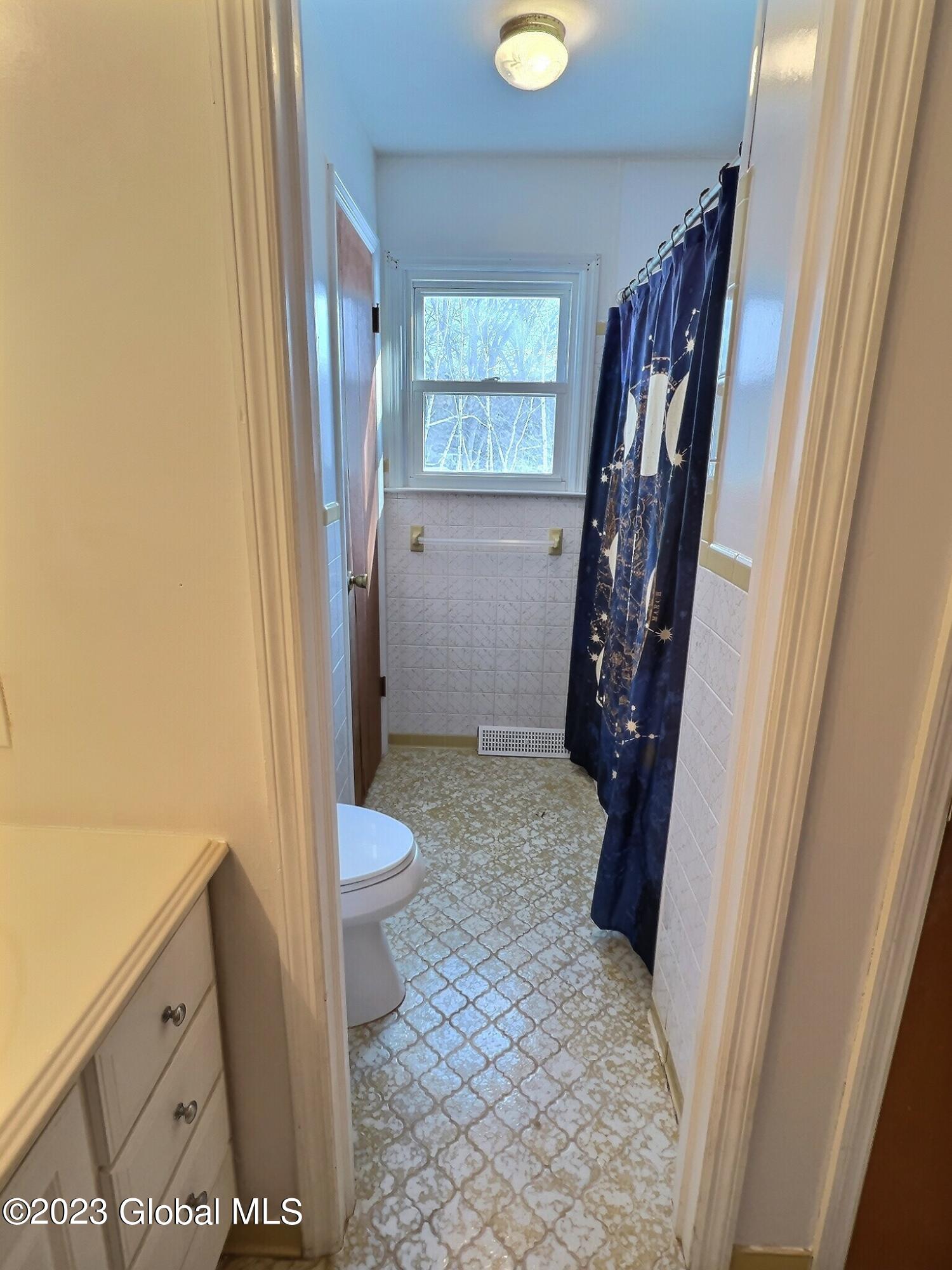 848 Warner Road Schenectady, NY 12309 - Photo 20 of 26 848 Full Bath 2