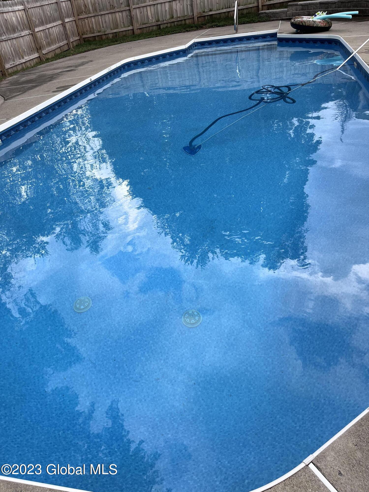 848 Warner Road Schenectady, NY 12309 - Photo 4 of 26 Pool 1