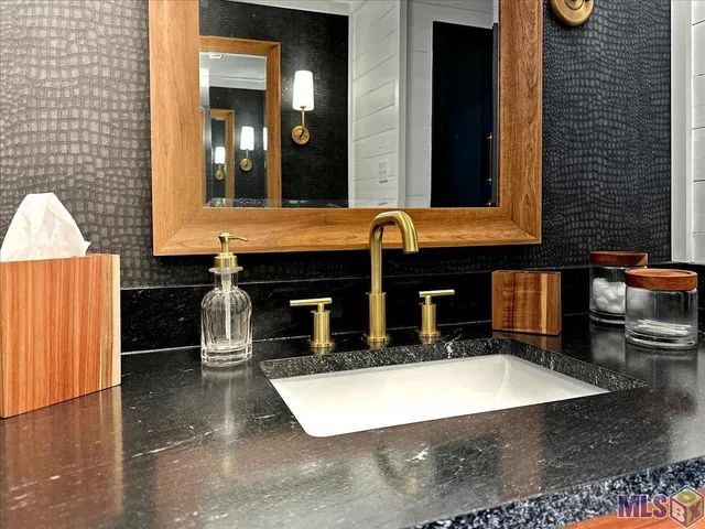 $982,800 | 6717 Oak Cluster Drive, Greenwell Springs, LA 70739