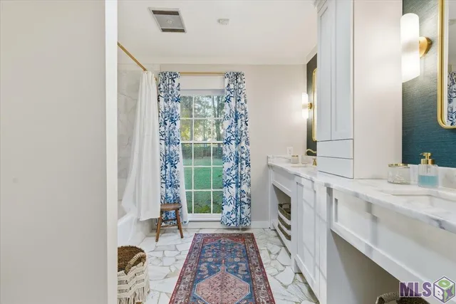 $982,800 | 6717 Oak Cluster Drive, Greenwell Springs, LA 70739