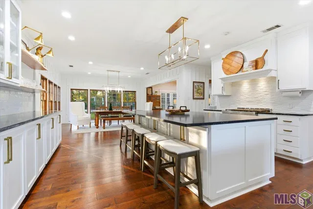 $982,800 | 6717 Oak Cluster Drive, Greenwell Springs, LA 70739