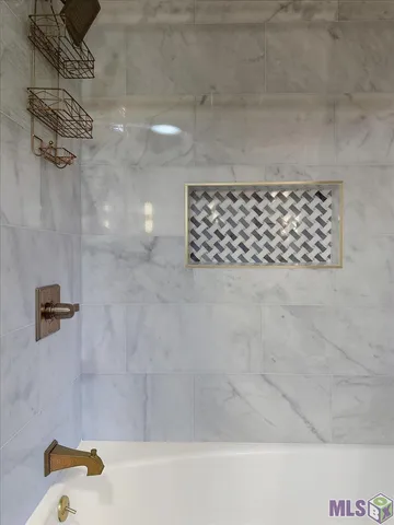 $982,800 | 6717 Oak Cluster Drive, Greenwell Springs, LA 70739