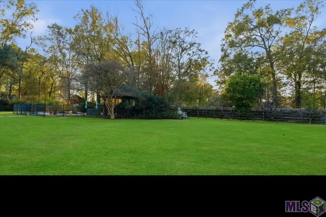 $982,800 | 6717 Oak Cluster Drive, Greenwell Springs, LA 70739