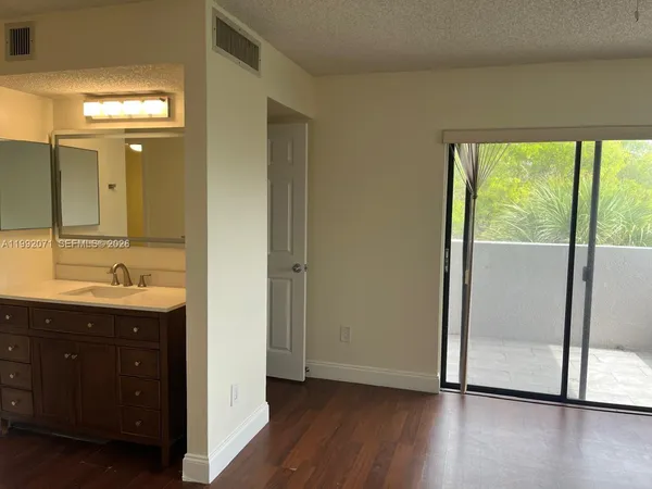 $2,550 | 8810 Southwest 132nd Place, Unit 409DN, Miami, FL 33186