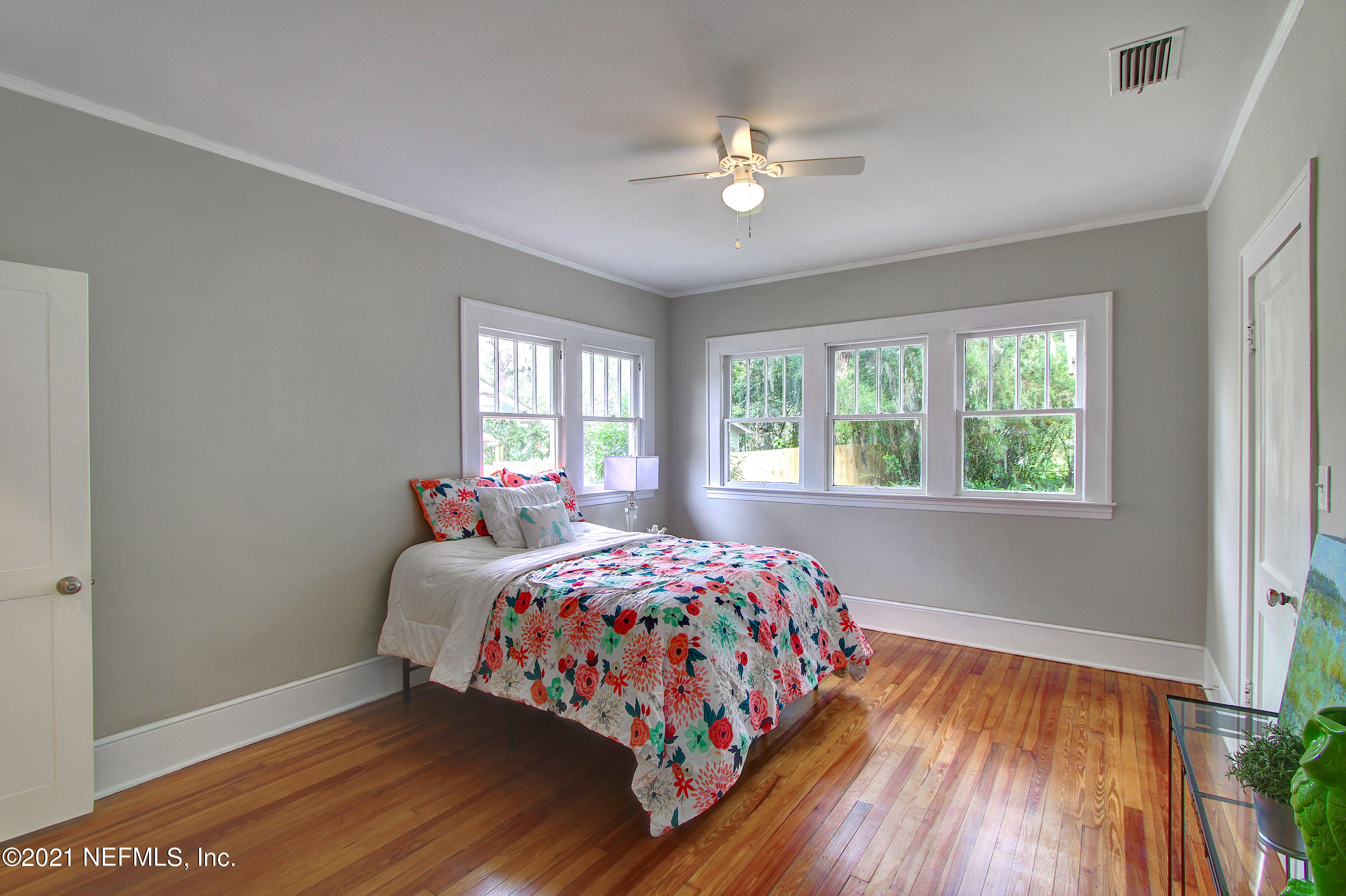 3895 Valencia Road Jacksonville, FL 32205 - Photo 20 of 31 Primary Bedroom