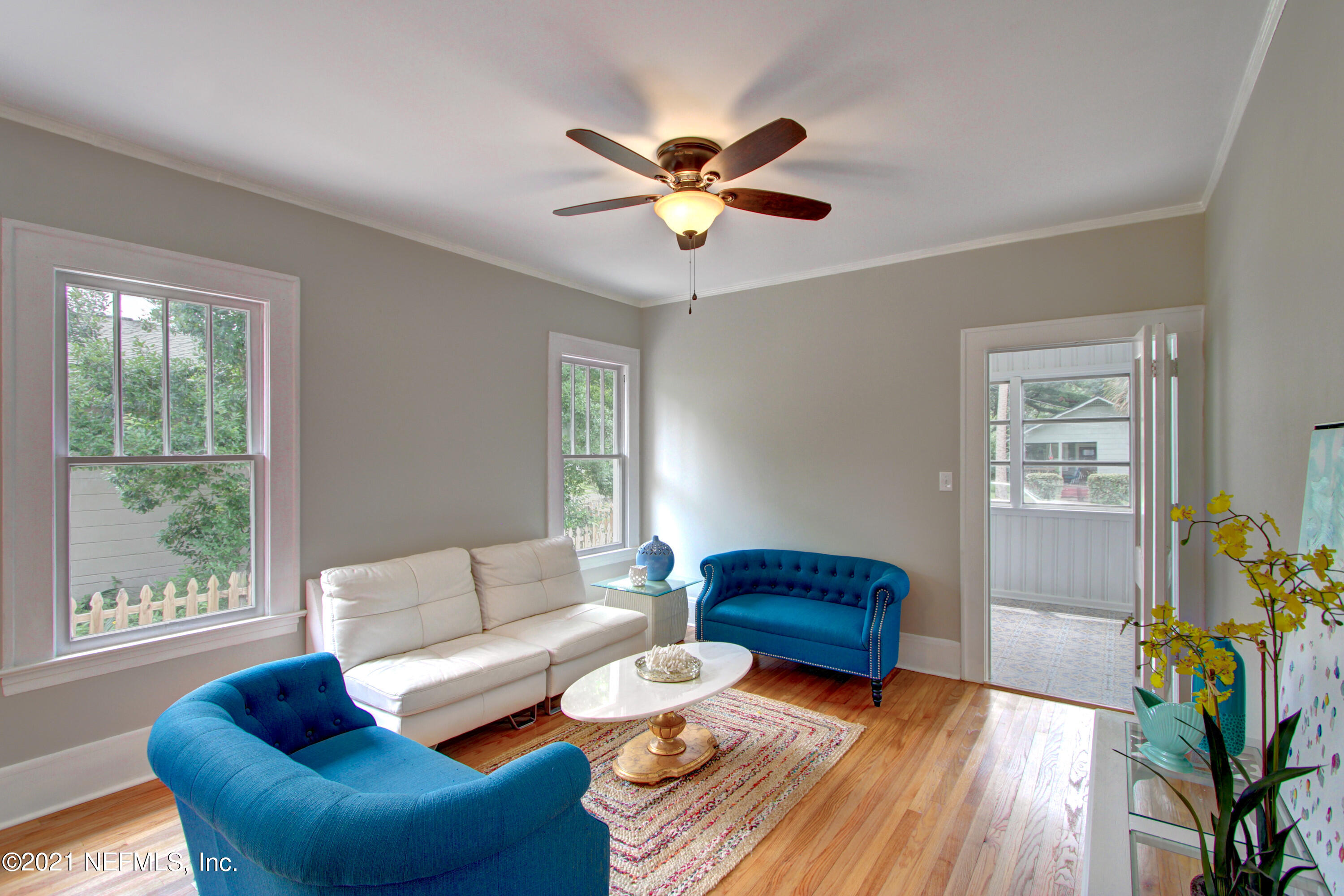 3895 Valencia Road Jacksonville, FL 32205 - Photo 7 of 31 Living Room