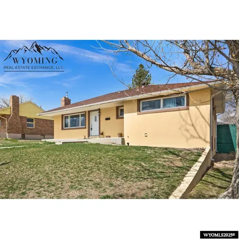 $275,000 | 2448 Cheesbrough Way, Casper, WY 82609