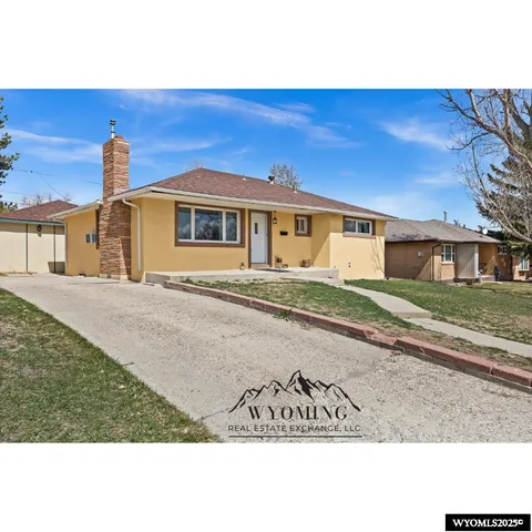 $275,000 | 2448 Cheesbrough Way, Casper, WY 82609