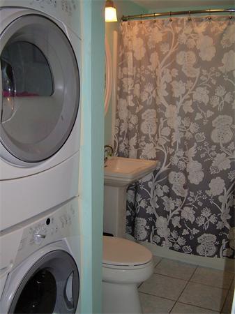1 Anthony Road Peabody, MA 01960 - Photo 17 of 29 a bathroom with a toilet and a sink