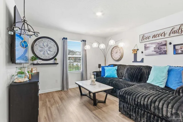 $189,900 | 2624 West Lee Street, Pensacola, FL 32505