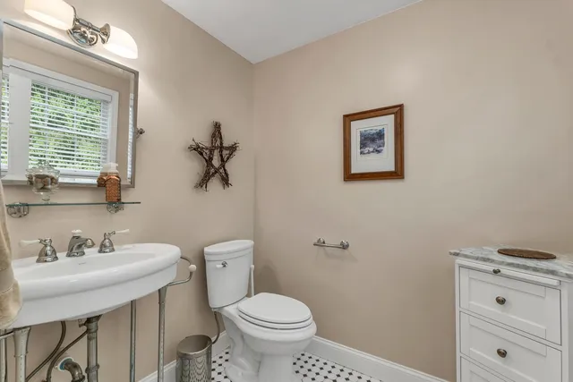 $649,000 | 15 Cambridge Road, Hampstead, NH 03841